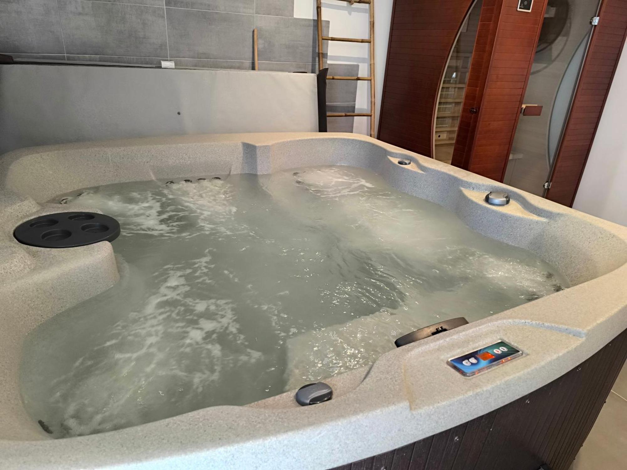 Gite Bonheur Et Charme Spa-Sauna Forfait 2H Inclus Кинцхайм Екстериор снимка